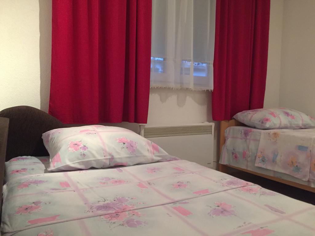 Mfs Apartments โมสตาร์ ภายนอก รูปภาพ